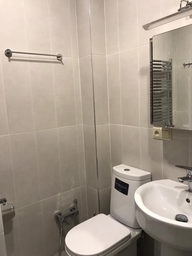 Квартира Около Станции Метро С Балконами Erévan Extérieur photo
